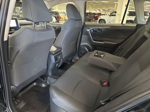Certified 2024 Toyota RAV4 LE AWD/4WD image 19