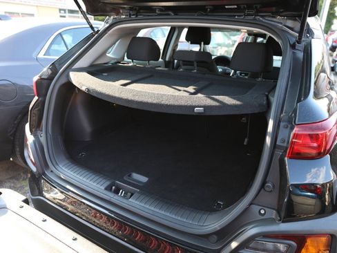 Used 2021 Hyundai Kona SE AWD/4WD image 10