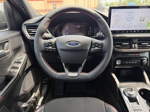 Used 2023 Ford Escape ST-Line w/ Tech Pack #1 AWD/4WD image 16