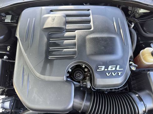 Used 2020 Dodge Charger SXT w/ Blacktop Package RWD image 13