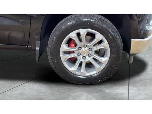 Certified 2024 Chevrolet Silverado 1500 LTZ w/ LTZ Premium Package AWD/4WD image 20