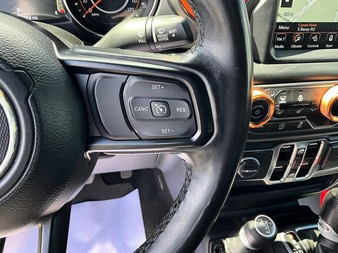 Used 2021 Jeep Wrangler Unlimited Sport AWD/4WD image 29
