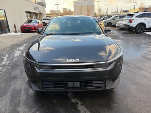 New 2025 Kia K4 LXS image 3