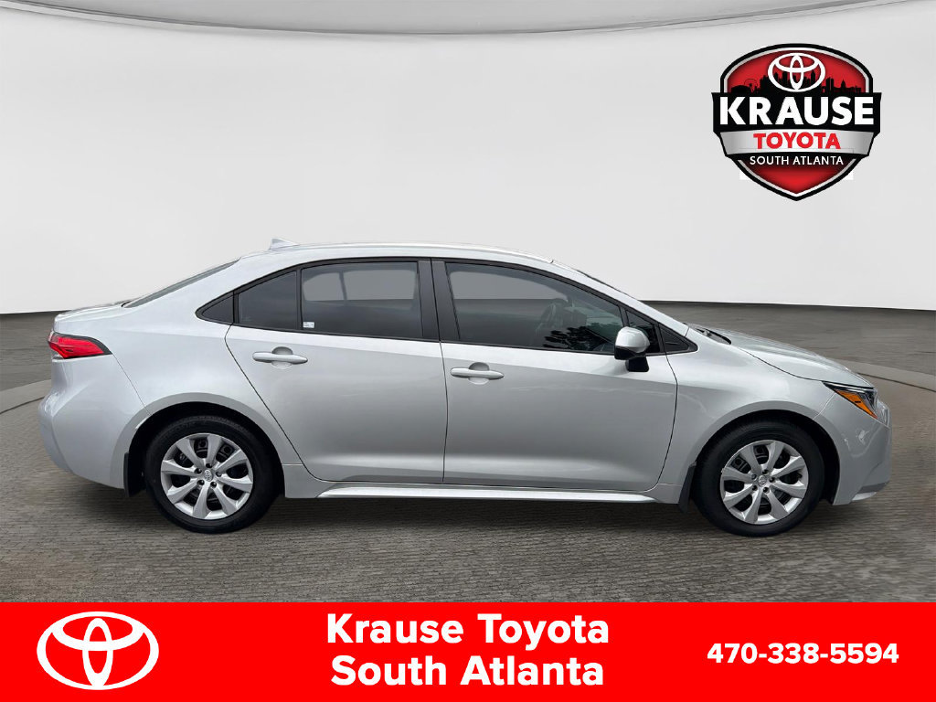 Used 2025 Toyota Corolla LE FWD image 9