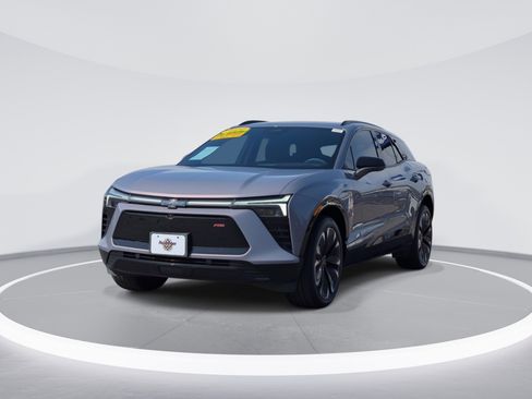 Used 2024 Chevrolet Blazer EV RS AWD/4WD image 3