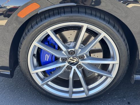 Certified 2024 Volkswagen Golf R AWD/4WD image 11