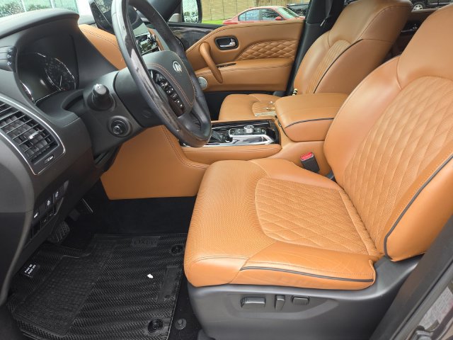 Used 2024 INFINITI QX80 Sensory w/ Cargo Package AWD/4WD image 19