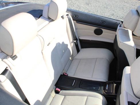 Used 2013 BMW 328i Convertible image 24