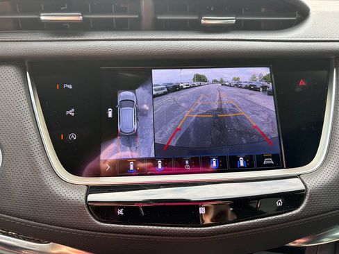 Used 2020 Cadillac XT5 Sportv AWD/4WD image 32