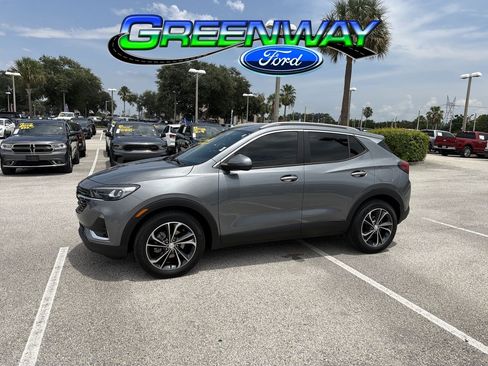 Used 2020 Buick Encore GX Essence FWD image 1