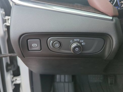 Used 2020 Buick Enclave Avenir w/ LPO, Floor Liner Package FWD image 20