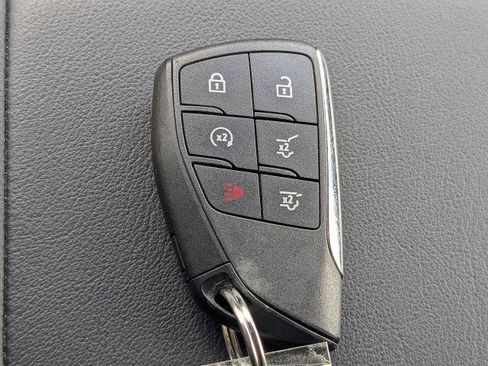 Used 2025 Chevrolet Tahoe Z71 AWD/4WD image 33