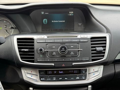 Used 2015 Honda Accord Sport image 14