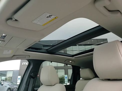 Certified 2025 MAZDA CX-70 Plug-In Hybrid w/ Premium Pkg image 23