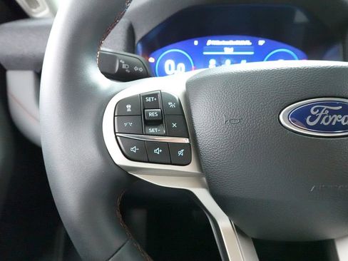 New 2026 Ford Explorer Active w/ Active Comfort Package AWD/4WD image 11