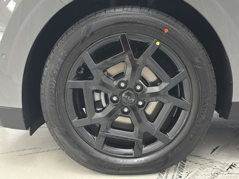 New 2026 Kia Carnival SX Prestige image 8