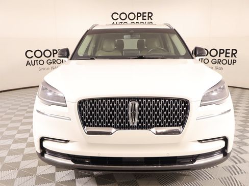 Used 2022 Lincoln Aviator Reserve w/ Equipment Group 201A AWD/4WD image 10