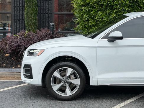 Used 2022 Audi Q5 2.0T Premium Plus w/ Premium Plus Package AWD/4WD image 10