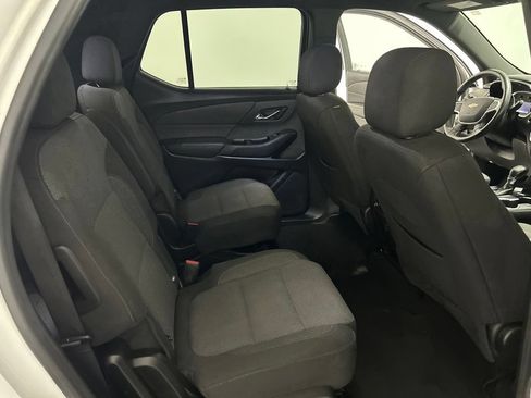 Used 2023 Chevrolet Traverse LT FWD image 21