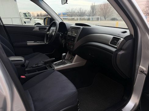 Used 2010 Subaru Forester 2.5X AWD/4WD image 9