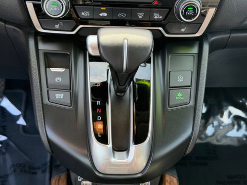 Used 2020 Honda CR-V Touring image 22