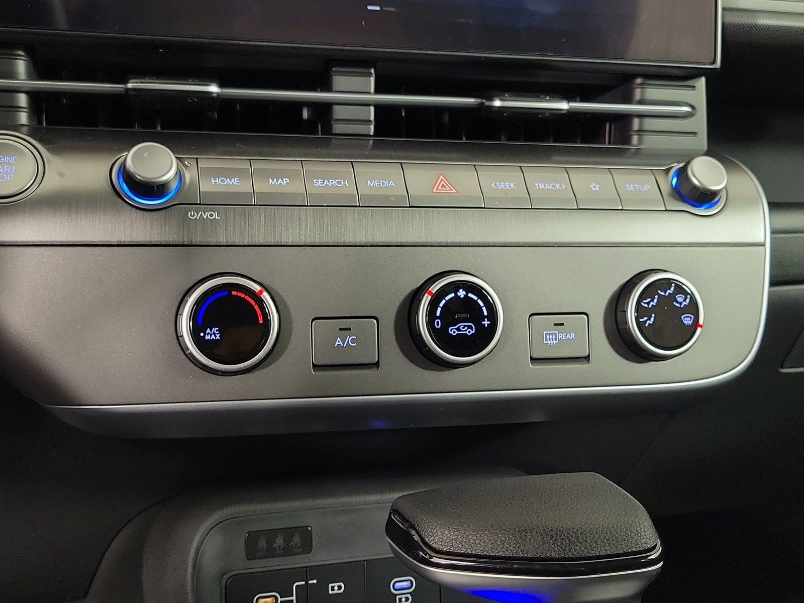 New 2026 Hyundai Kona SE AWD/4WD image 16