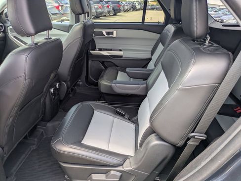 Used 2023 Ford Explorer XLT w/ Equipment Group 202A image 11