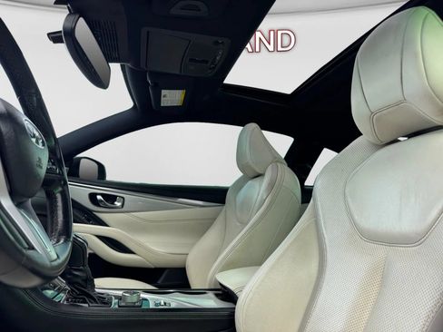 Used 2019 INFINITI Q60 Red Sport 400 w/ Proactive Package RWD image 14