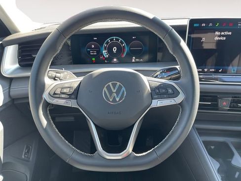 New 2026 Volkswagen Tiguan SE AWD/4WD image 12