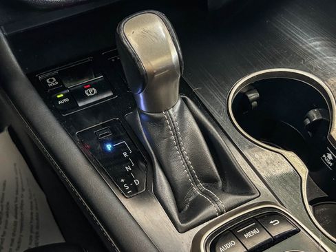 Used 2019 Lexus RX 450h AWD w/ Cold Area Package image 19