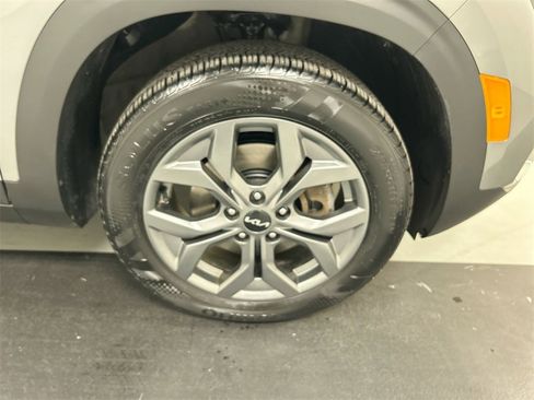 Certified 2024 Kia Seltos S image 8
