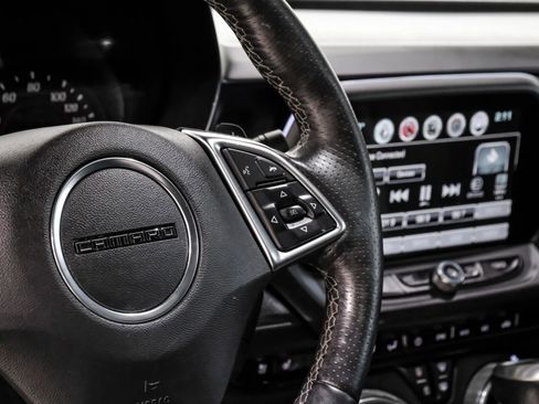 Used 2018 Chevrolet Camaro SS image 27
