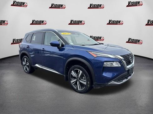 Used 2023 Nissan Rogue SL w/ SL Premium Package image 3