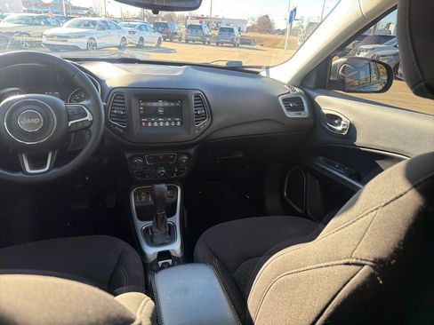 Used 2021 Jeep Compass Sport w/ Cold Weather Group image 18