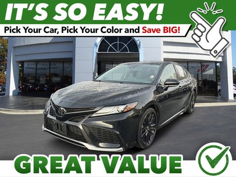 Used 2024 Toyota Camry XSE image 1