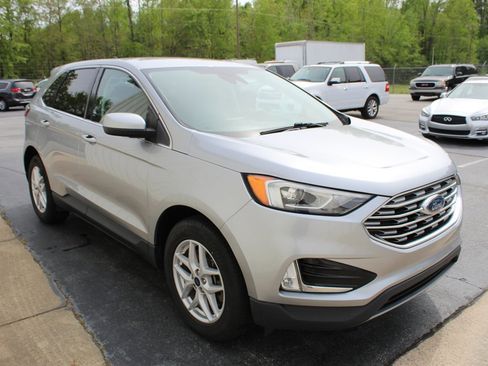 Used 2021 Ford Edge SEL image 2