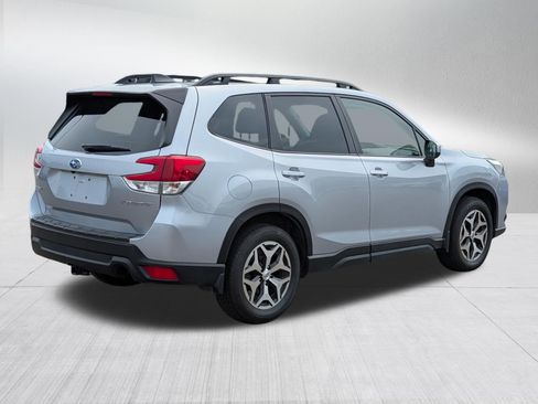 Used 2024 Subaru Forester Premium AWD/4WD image 7