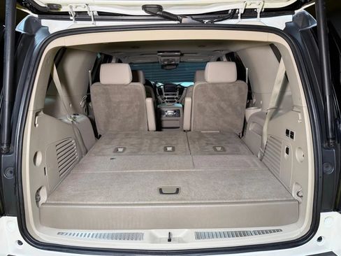 Used 2015 GMC Yukon Denali w/ Premium Package AWD/4WD image 22