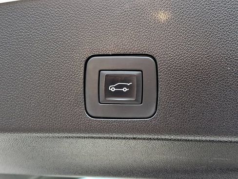 Used 2022 Buick Encore GX Select w/ Sport Touring Package AWD/4WD image 30