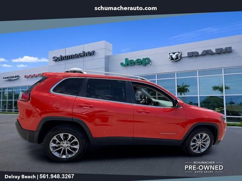 Used 2021 Jeep Cherokee Latitude Plus FWD image 8