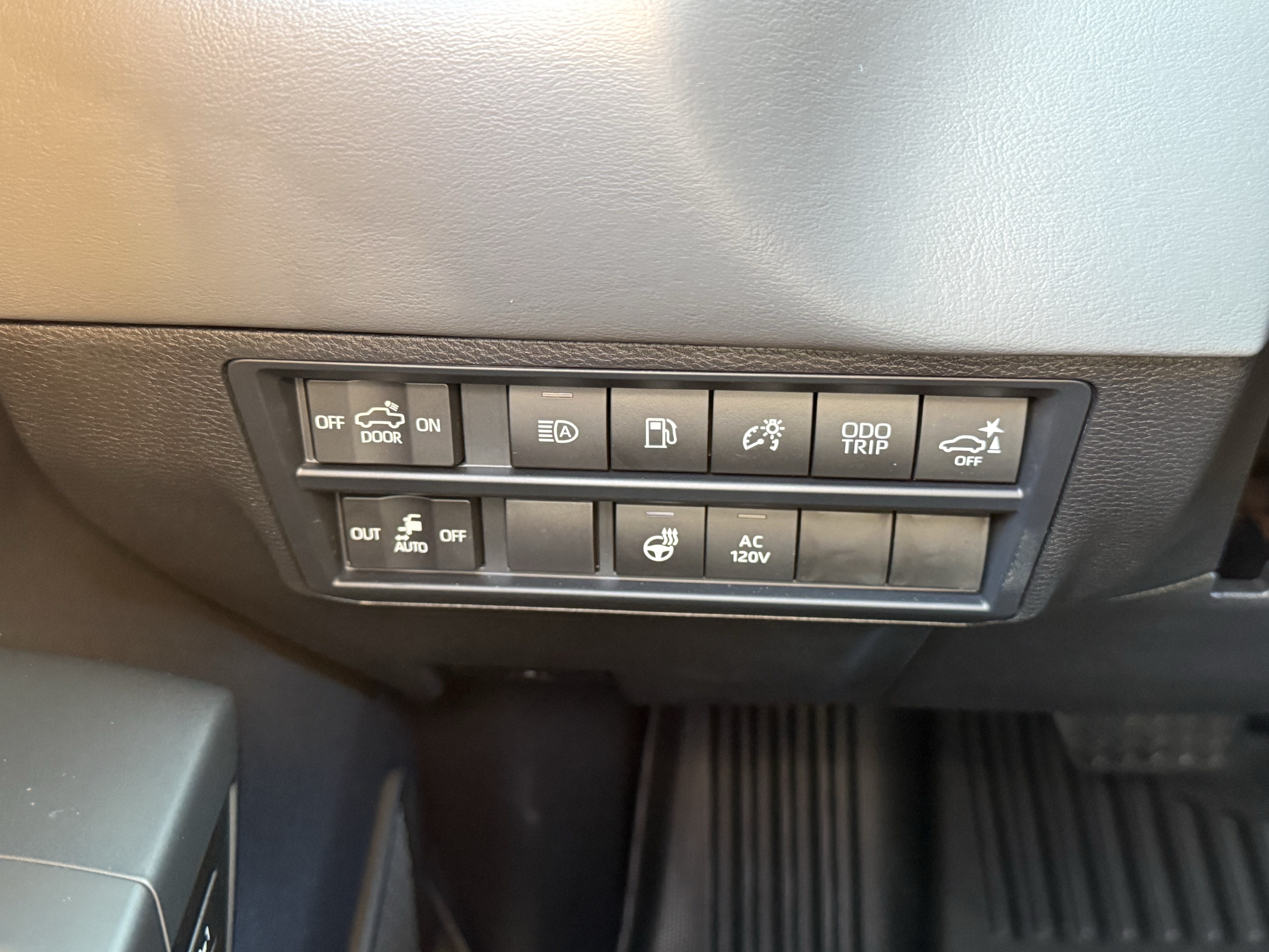 Used 2026 Toyota Tundra Capstone AWD/4WD image 32