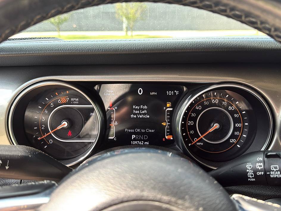 Used 2020 Jeep Wrangler Unlimited Sahara AWD/4WD image 26