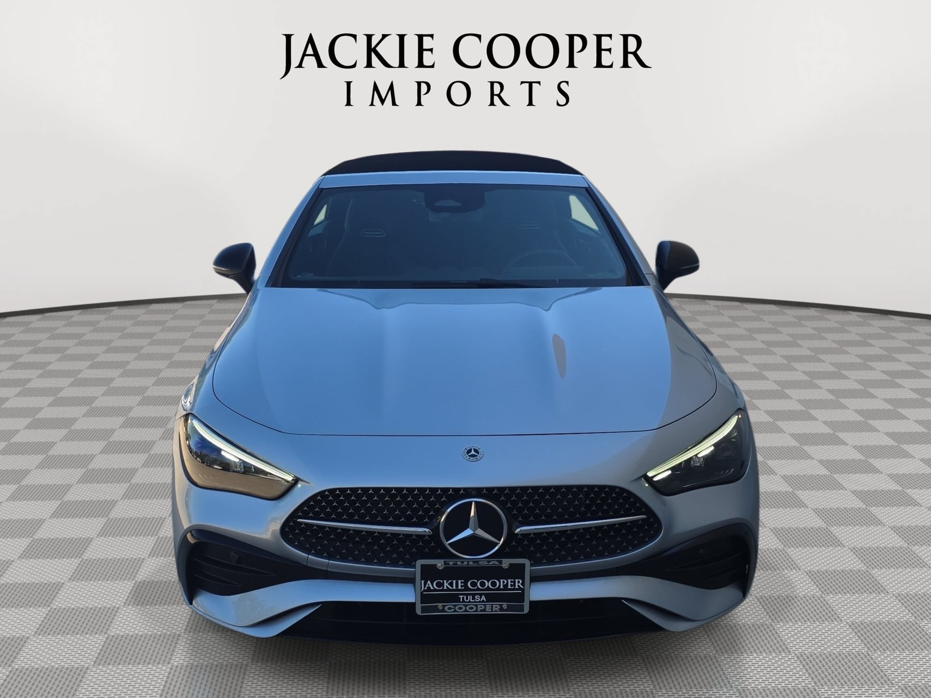 Certified 2024 Mercedes-Benz CLE 450 4MATIC Cabriolet image 2