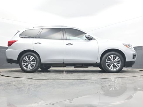 Used 2020 Nissan Pathfinder SL image 28