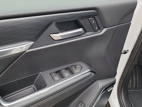 New 2026 GMC Acadia Elevation image 14