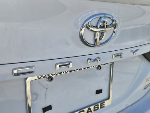 Used 2024 Toyota Camry SE image 13