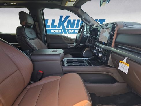 Used 2026 Ford F350 King Ranch w/ Chrome Package AWD/4WD image 15