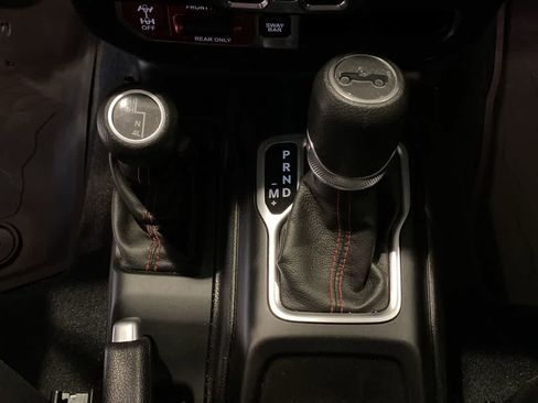 Used 2018 Jeep Wrangler Unlimited Rubicon image 21