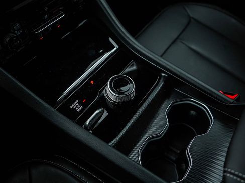 New 2025 Jeep Grand Cherokee Limited w/ Black Appearance Package image 25