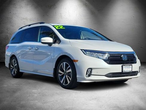 Used 2022 Honda Odyssey Touring image 2